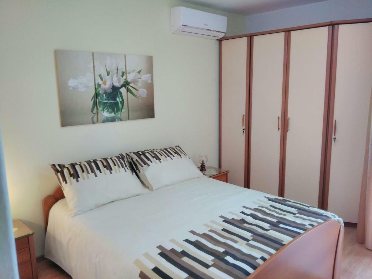 Apartment Tatjana Βις Εξωτερικό φωτογραφία