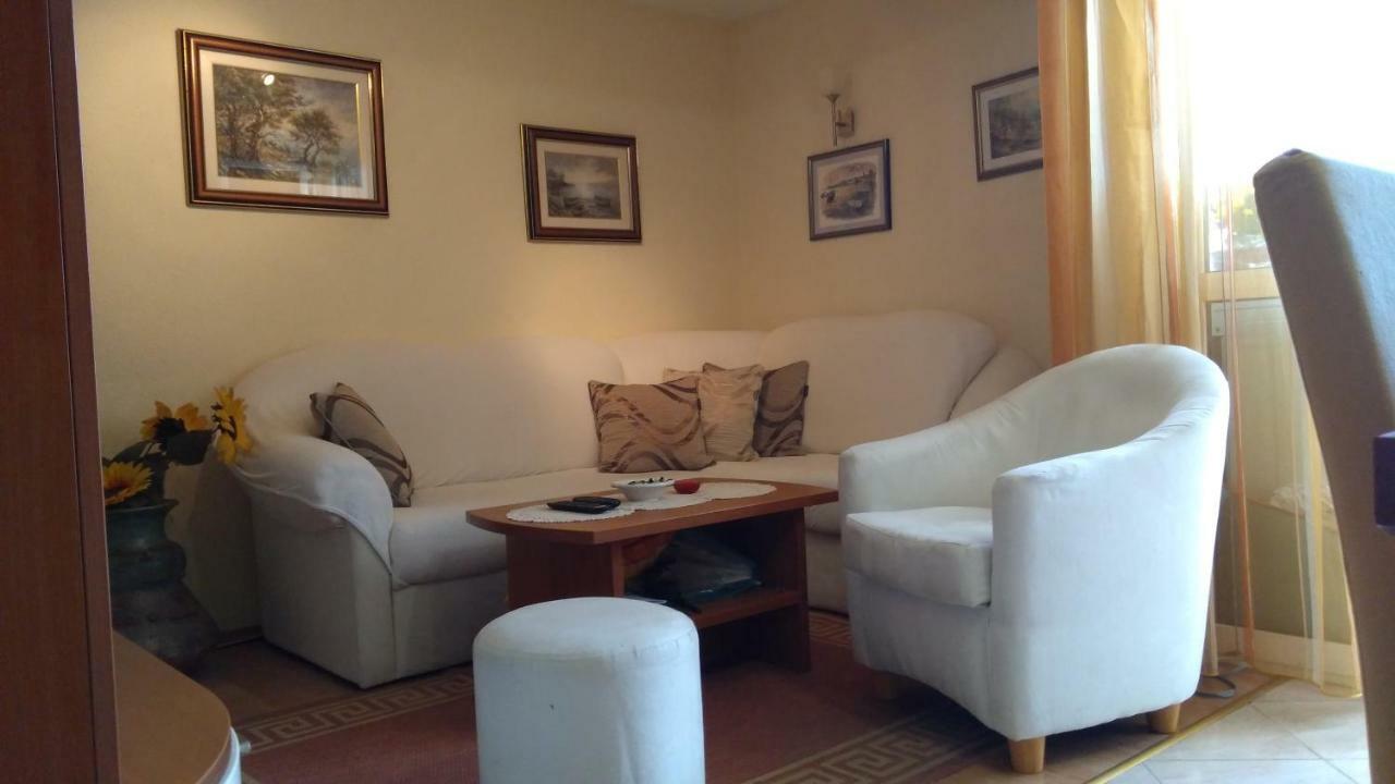 Apartment Tatjana Βις Εξωτερικό φωτογραφία