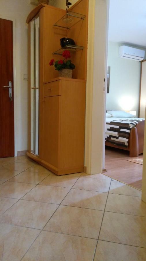 Apartment Tatjana Βις Εξωτερικό φωτογραφία