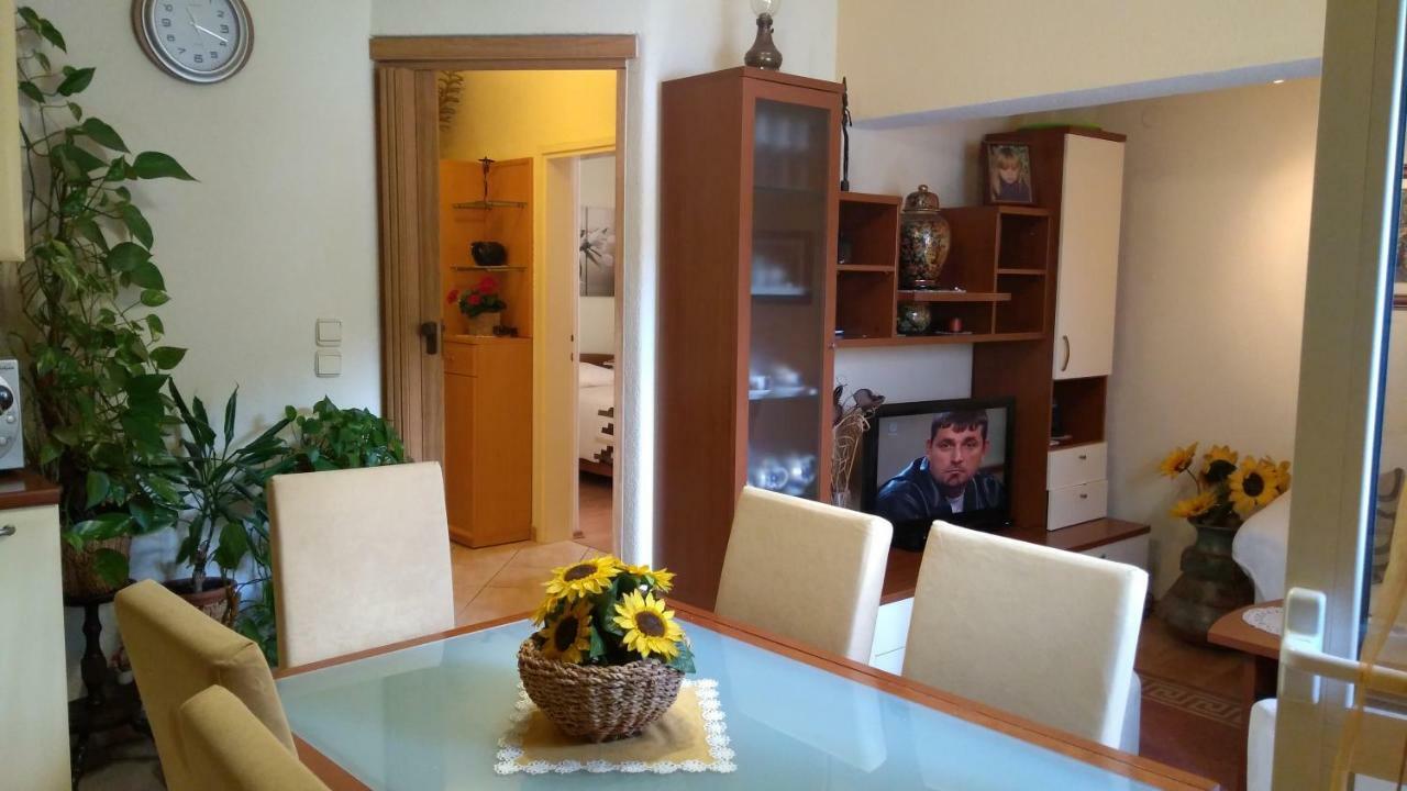Apartment Tatjana Βις Εξωτερικό φωτογραφία